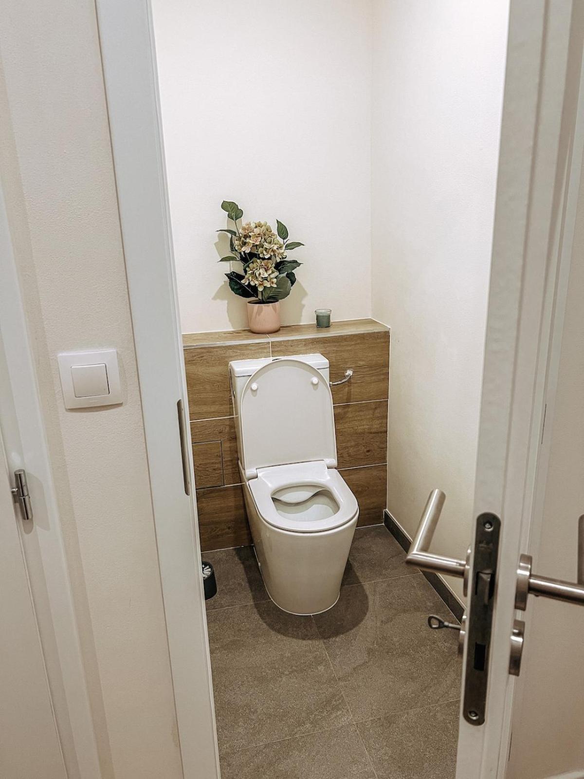 Stylish 1 Bedroom Office At Amazing Location * Praga