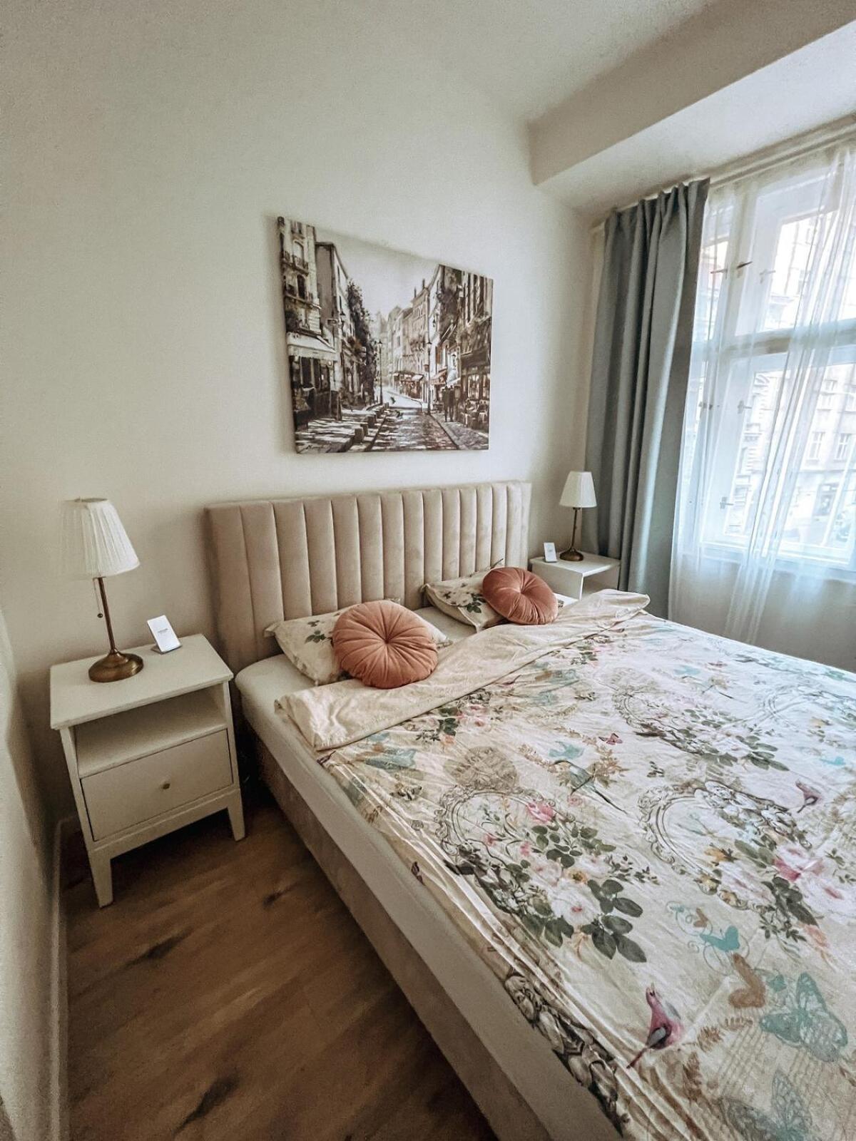 Stylish 1 Bedroom Office At Amazing Location * Praga